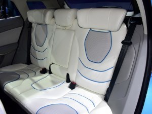 【圖】一部手機(jī)的錢 江鈴馭勝S330開回家!_汽車之家